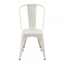 Chaise au design industriel, très tendance. La chaise est présenté de face en coloris gris soie mat. La marque est Tolix.